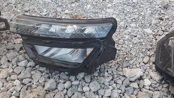 Predné svetlá škoda karoq - 3