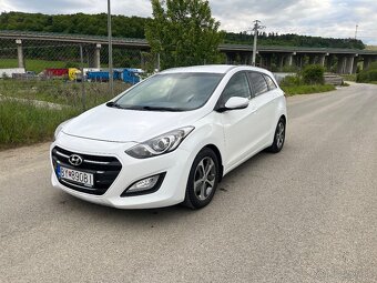Hyundai i30 1.6crdi 81kw diesel - 3