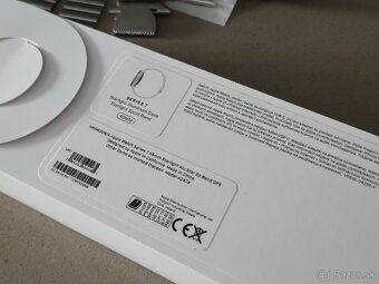 Apple Watch Series 7 45mm + kopa príslušenstva - 3