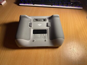 DJI RC (Model RM330) - 3