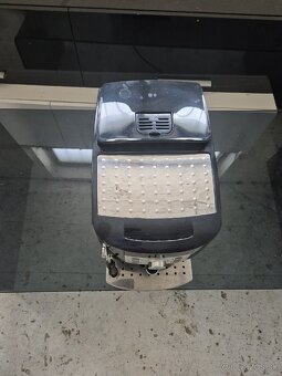 Predám kávovr Delonghi - 3