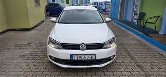 Volkswagen Jetta - 3