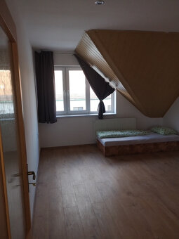 Prenajom 3 izbový byt - Hlohovec - 3
