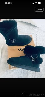 UGG - 3
