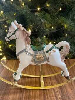 vianoce - hupaci konik 23x18 - 3