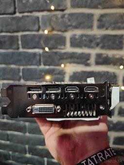 ASUS DUAL GeForce GTX1070 O8G - 3