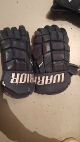 Hokejove rukavice - 3