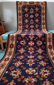 starý kvalitný vlnený koberec - 3
