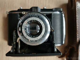 stary fotoaparat s filmom,stativ 20eur - 3