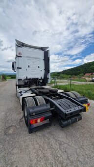 Mercedes Benz Actros - 3