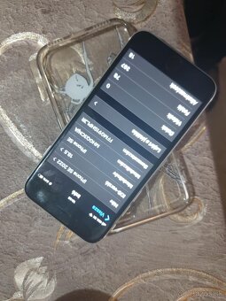 iPhone SE 2022 - 3
