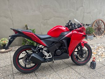 Honda CBR125R r.v.2014/REZERVOVANÁ/ - 3