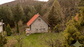 NA PREDAJ – Rozostavaná záhradná chata s veľkorysým pozemkom - 3