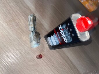 Zapalovač Supreme x Zippo - 3
