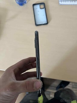 Predám IPhone 11 pro max - 3