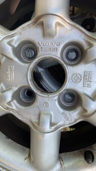 VOLVO V40/S40 15” 4ks orig. disk + zimné pneu - 3