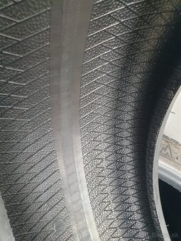 Zimne 225/45 r17 dunlop - 3