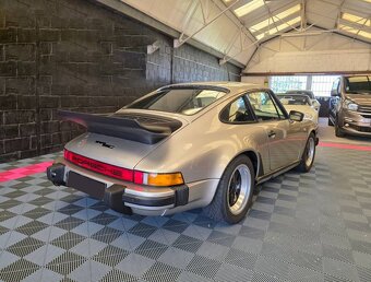 Porsche 911 SC 3.0 Coupé z roku 1983 - 3