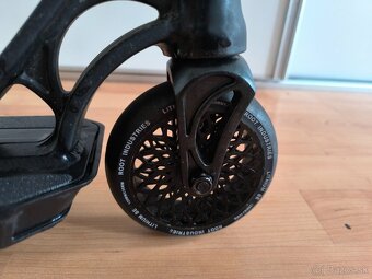 Freestyle kolobežka Root Industries Type R GT Pro - 3