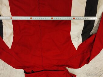 Dievcenska vetrovka - 3