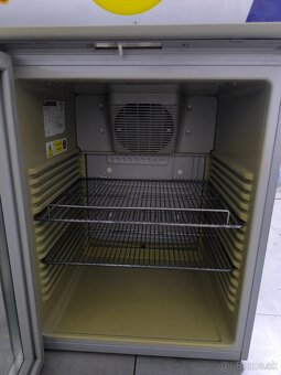 Predám chladničku Redbull - 3