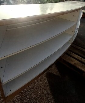 Predajný - recepčný pult - 3