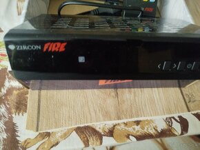 Predám DVBT-2 prijímače T2/C + izbové aktívne DVBT antény - 3