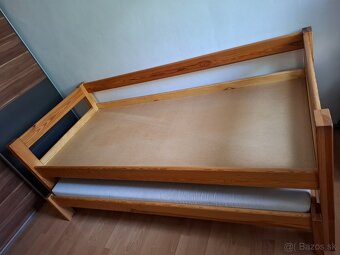 Predám drevenú posteľ s výsuvným lôžkom - 3
