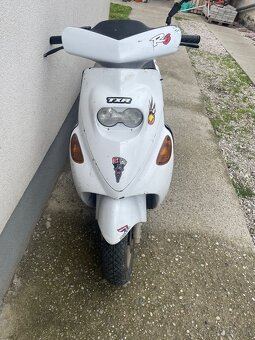 Skúter 50ccm - 3