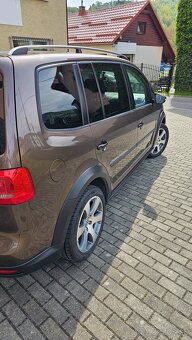 Predam VW Touran cross 7 miestny - 3