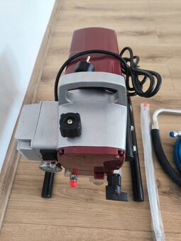 Airless striekacie zariadenie - 3