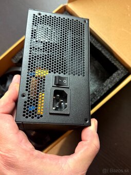 PC zdroj Gigabyte GP-P1000GM - 3