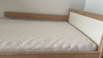 Posteľ s roštom a matracom - 3