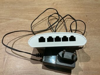 Switch D-Link DGS-1005D - 3