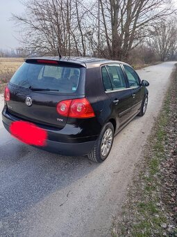 VW Golf 5 - 3