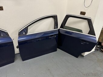 Ford Mondeo mk4 bočné dvere - 3