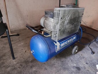 Piestový kompresor Michelin 100l 10bar - 3