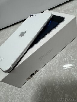 Iphone SE2020 64Gb biely - 3