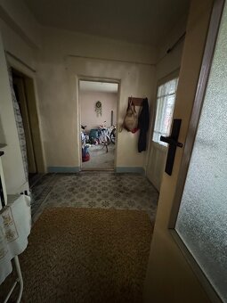 Na predaj rodinný dom v pôvodnom stave, Iža - 3
