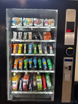 Predám predajný automat Vendo Sanden G-Snack 8 - 3