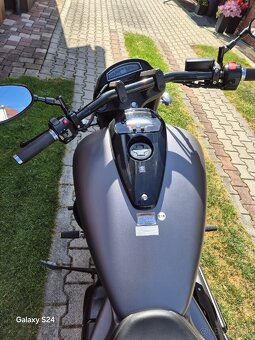 Suzuki Intruder 1800 - 3