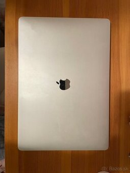 Macbook Pro 16" 2019, 512GB, i7, 16GB RAM - 3