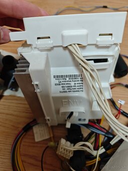 Predám - riadiaca jednotka na motor AEG LAVAMAT 47330 - 3