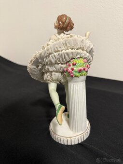 Čipkovaná porcelánová baletka Volkstedt - 3
