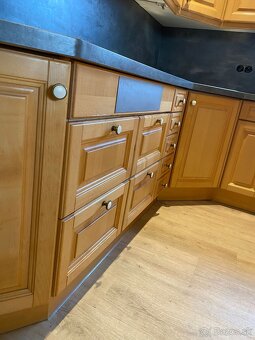 Masívna kuchynská linka z Nemecka so spotrebičmi - 3