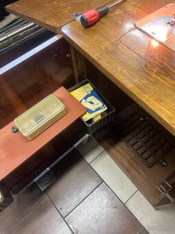 Šijací stroj Lada - 3