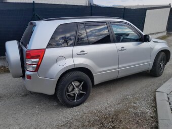 Suzuki Grand Vitara II - 3
