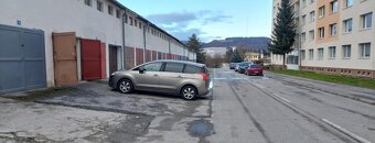 Garáž + park. miesto na prenájom v BB - Fončorda - 3