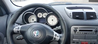 Alfa Romeo 147 1.9jtd 16V aj na ND len v celku - 3