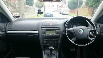 predam zadny naraznik, škoda octavia 2 combi - 3